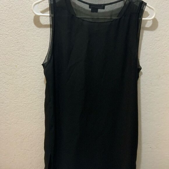 Vince black 100% silk sleeveless top size medium. - Picture 5 of 8